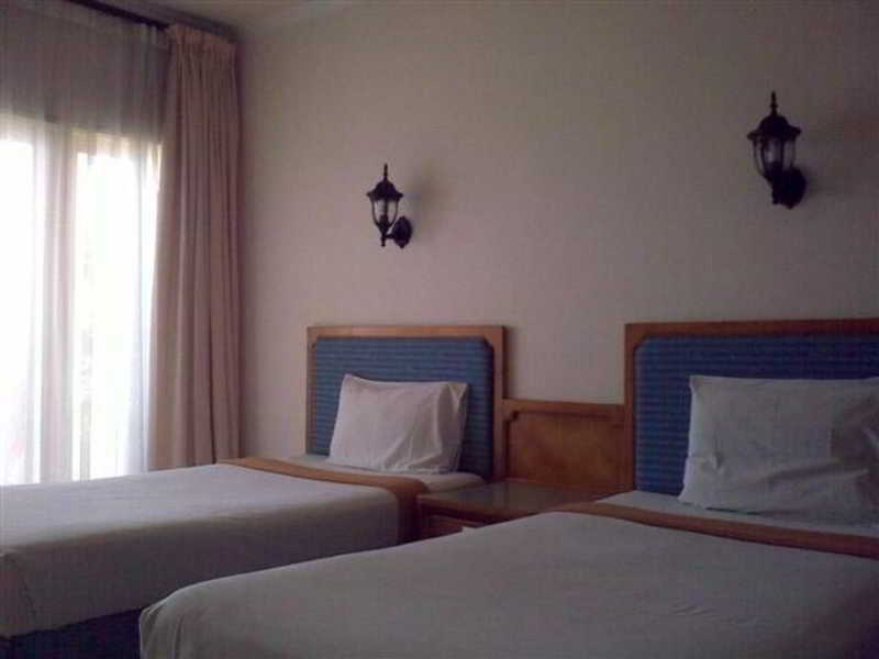 Pasific Beach Cottages Mangsit Luaran gambar